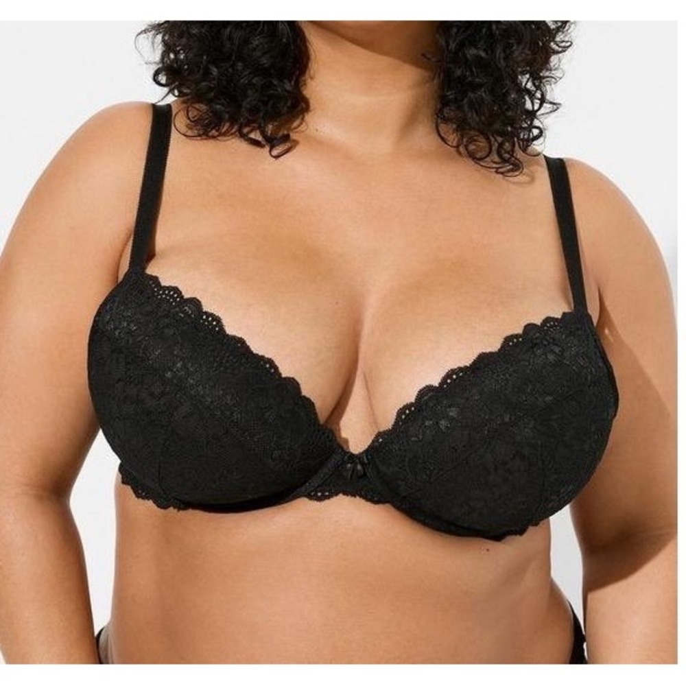 Torrid Bra Women's 38DD XO Plunge Black Lace Push-Up